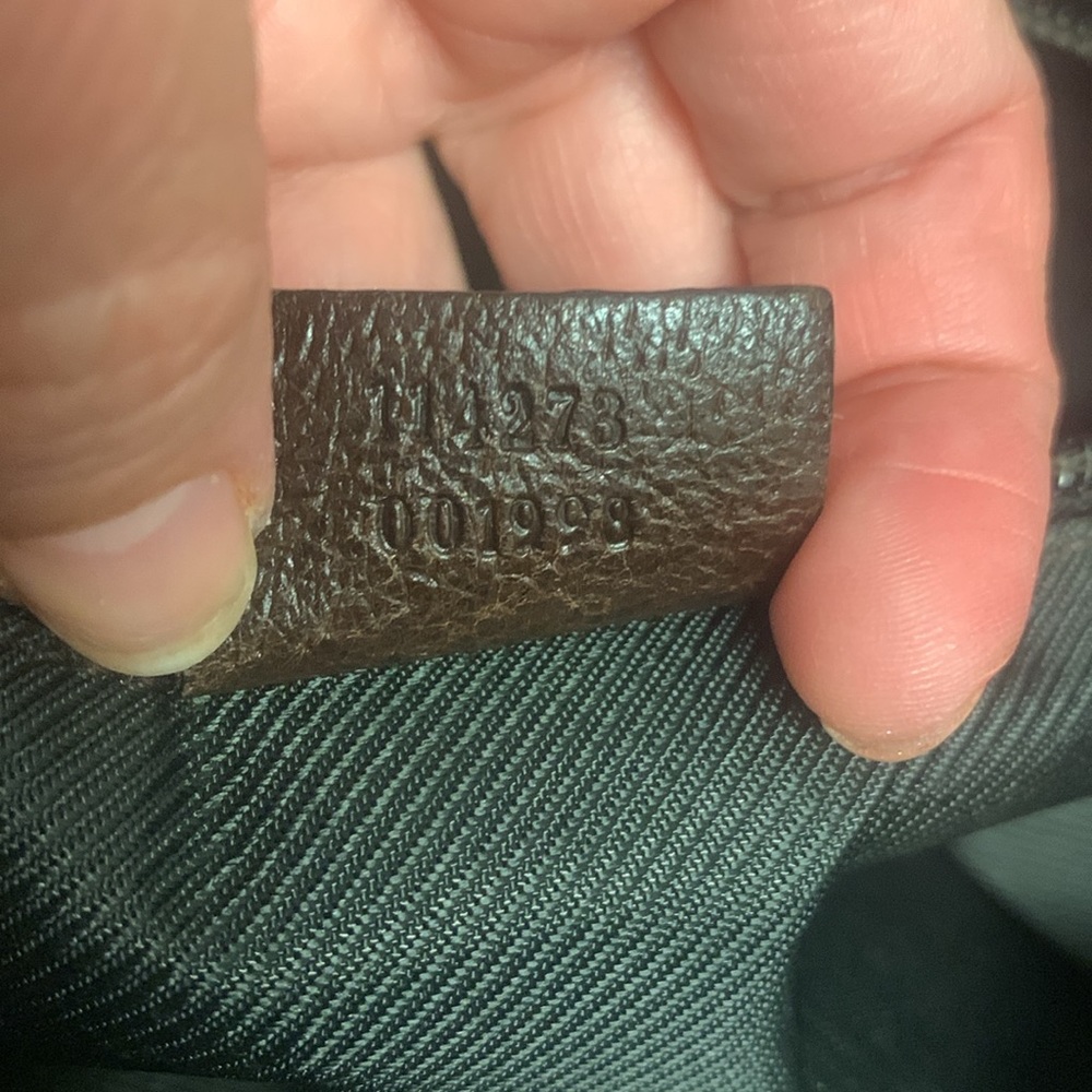 Authentic GUCCI MONO supreme SHOULDER BAG - Picture 7 of 9